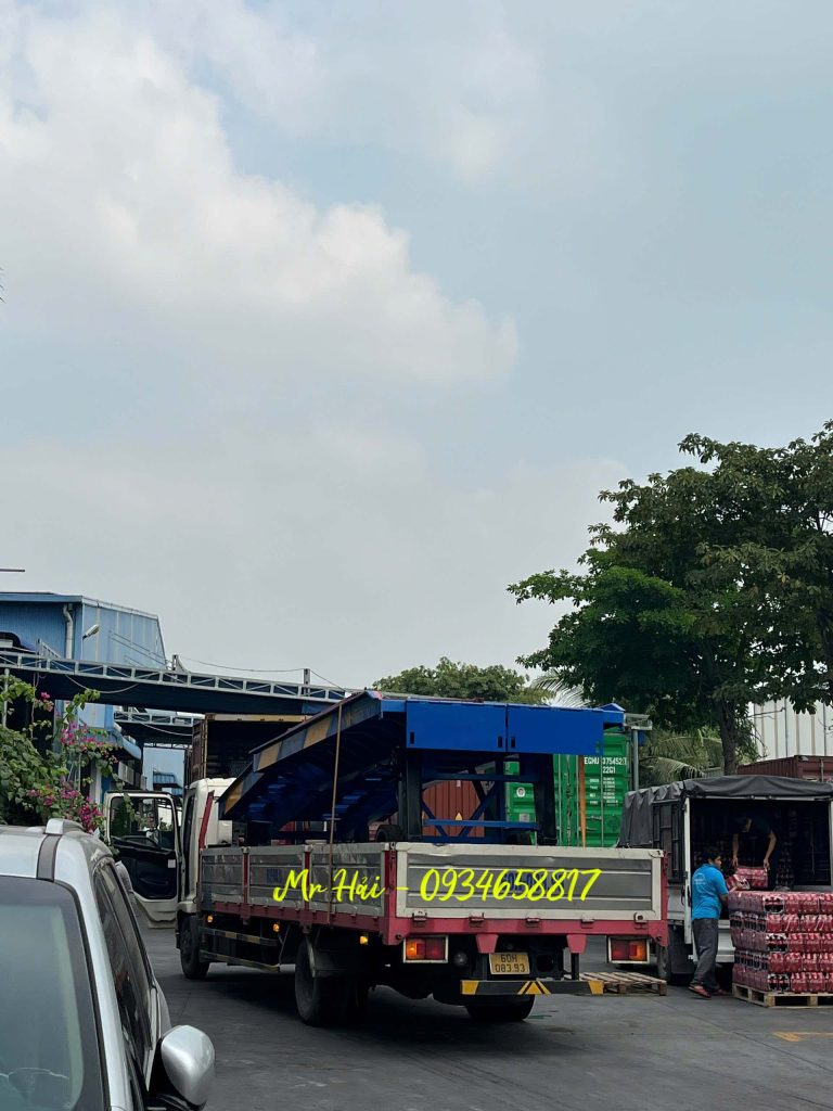 container loading ramp