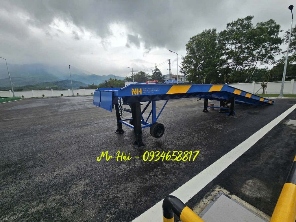 cầu container