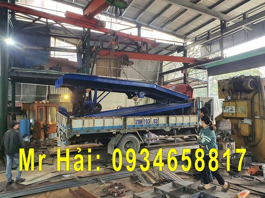 sản xuất cầu xe nâng hàng