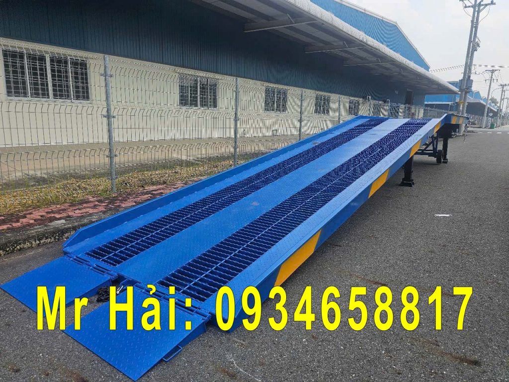 cầu dẫn xe nâng container