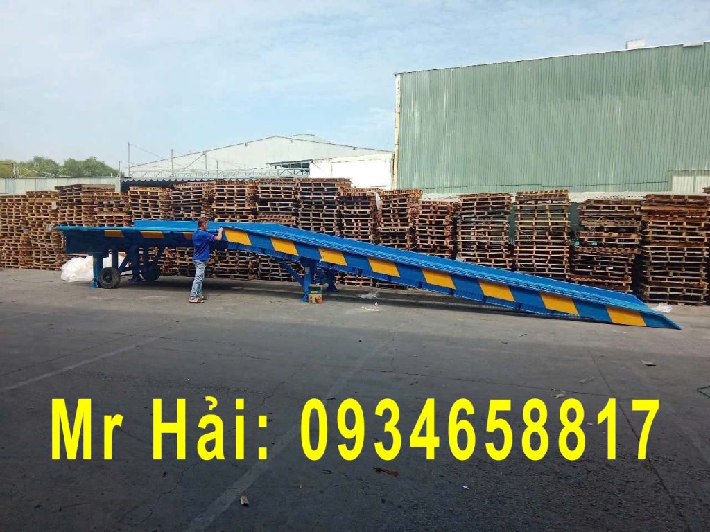 cầu container