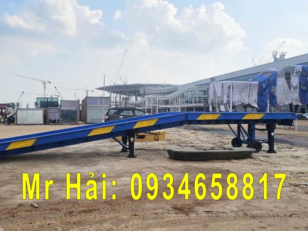 cầu lên xuống container